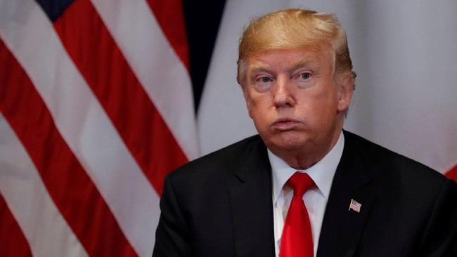 Presiden AS Donald Trump menyatakan belum puas dengan jawaban dari Arab Saudi terkait pembunuhan Jamal Khashoggi, tetapi tak mau kehilangan investasi.