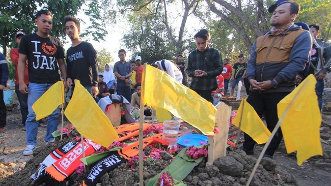 Kementerian Komunikasi dan Informatika (Kominfo) mengklaim telah menghapus 450 vide opengeroyokan Haringga Sirila di platform media sosial.