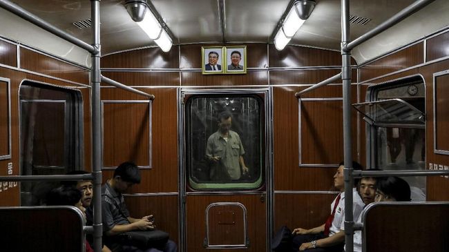 Dengan biaya sekitar Rp5,1 jutaan per orangm turis China sudah bisa berwisata ke Korea Utara.