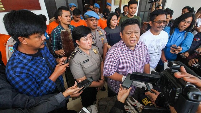 Polisi menyatakan penganiayaan anggota Jakmania Haringga Sirla bermula dari swafoto yang mengungkap identitas korban sebagai pendukung Persija.