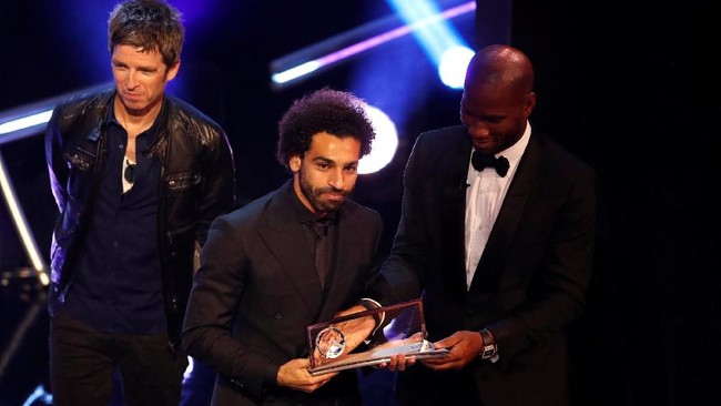 Puskas Award yang diterima bintang Liverpool Mohamed Salah menjadi kontroversi lantaran banyak pihak menilai gol pemain lain lebih layak mendapat apresiasi itu.