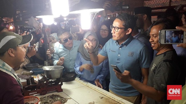 Sandiaga memeroleh dana kampanye sebesar Rp9,5 juta dari kalangan emak-emak dan generasi milenial di Surabaya dan Sumenep, Madura.