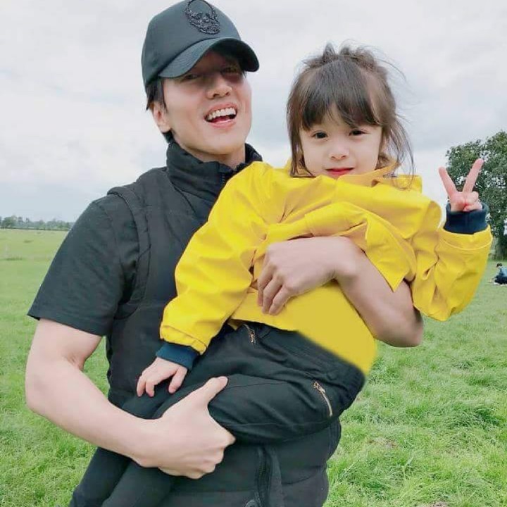 <p>Sepertinya Jerry udah cocok jadi ayah ya, Bun? (Foto: Instagram/jerry4you77)</p>