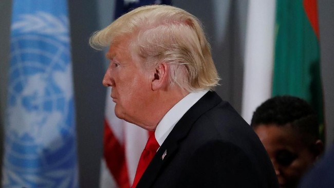 Presiden Amerika Serikat Donald Trump mengecam Iran karena menabur 'kekacauan', 'kematian' dan 'kehancuran' di Timur Tengah.