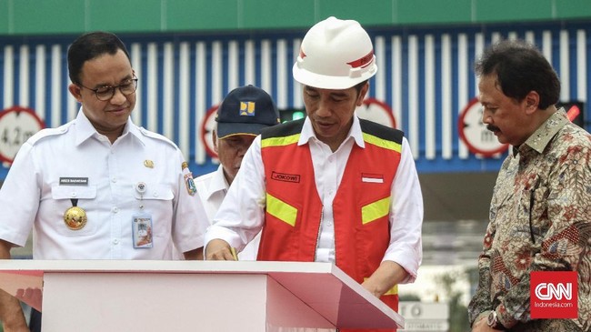 Anies Baswedan menyatakan Jokowi sudah setuju soal pencabutan gugatan kasasi sengketa tanah di Bidara Cina yang diajukan oleh Ahok ke Mahkamah Agung.
