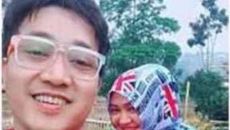 Sule dan Lina resmi bercerai pada 20 September 2018 karena isu orang ketiga.