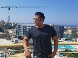 Inspiratif! Aktor Salman Khan Kirim Bantuan Bahan Makanan ke 5.000 Keluarga