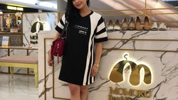 5 Kaus Nagita Slavina yang Ramah Kantong