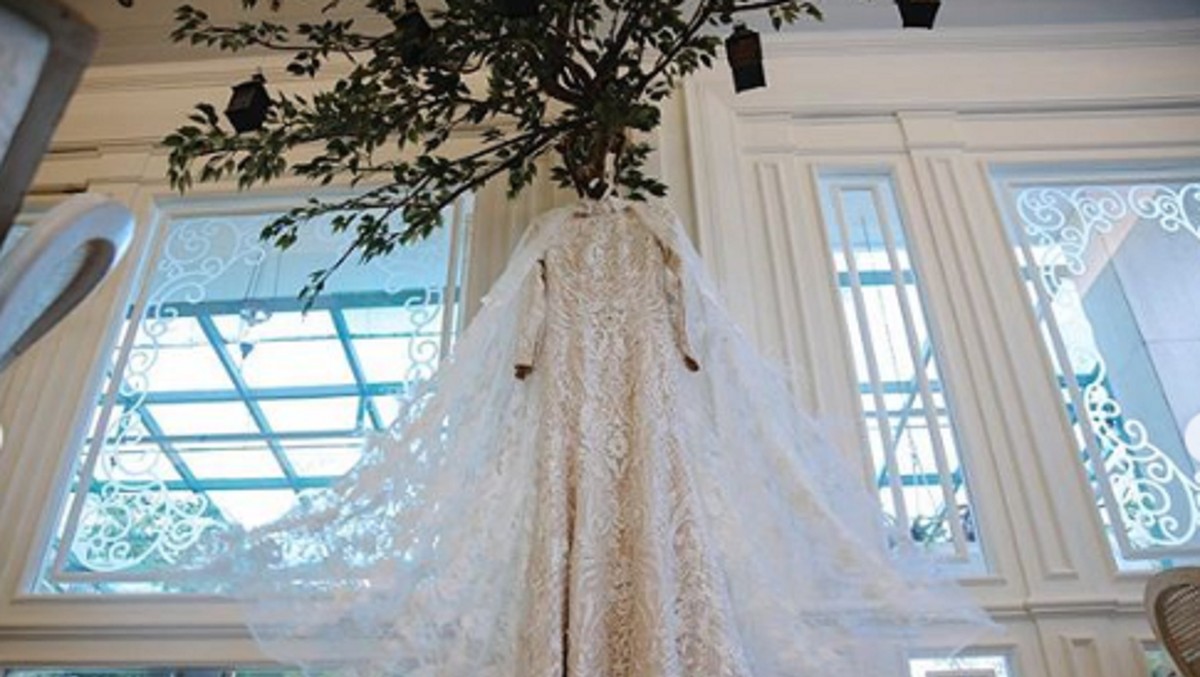 Mengintip lima foto pernikahan Anisa Rahma dan Anandito yang romantis digelar pada Minggu&comma; 16 September 2018&period;