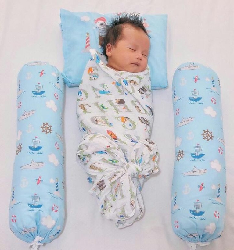 Mantan personel Cherrybelle, Cherly Juno, telah melahirkan anak pertama pada 15 Agustus lalu. Cherly melahirkan bayi itu dengan proses caesar.