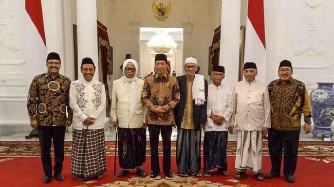 Gus Ipul mengatakan pertemuan Presiden Jokowi dengan sejumlah kiai sepuh Jawa Timur di Istana Negara, Rabu (26/9), bukan pertemuan dadakan.