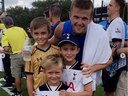 Intip Cerianya Anak-anak dalam Balutan Jersey Tottenham