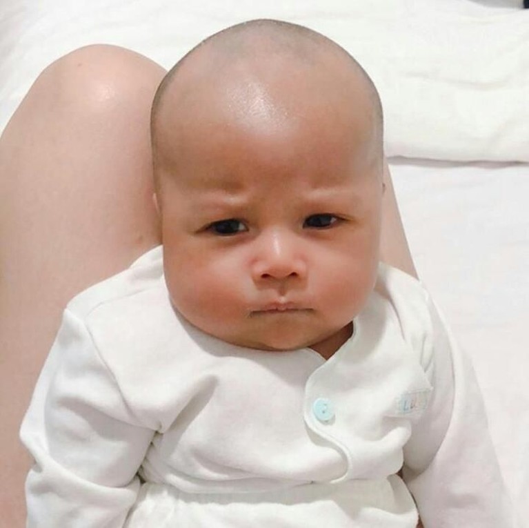 Mantan personel Cherrybelle, Cherly Juno, telah melahirkan anak pertama pada 15 Agustus lalu. Cherly melahirkan bayi itu dengan proses caesar.