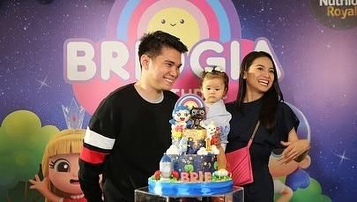 Lima Artis yang Melaksanakan Ibadah Puasa di Luar Negeri