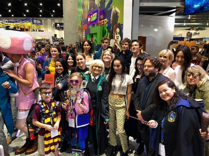 Keseruan Pemain 'Fantastic Beast 2' Bareng Anak-anak