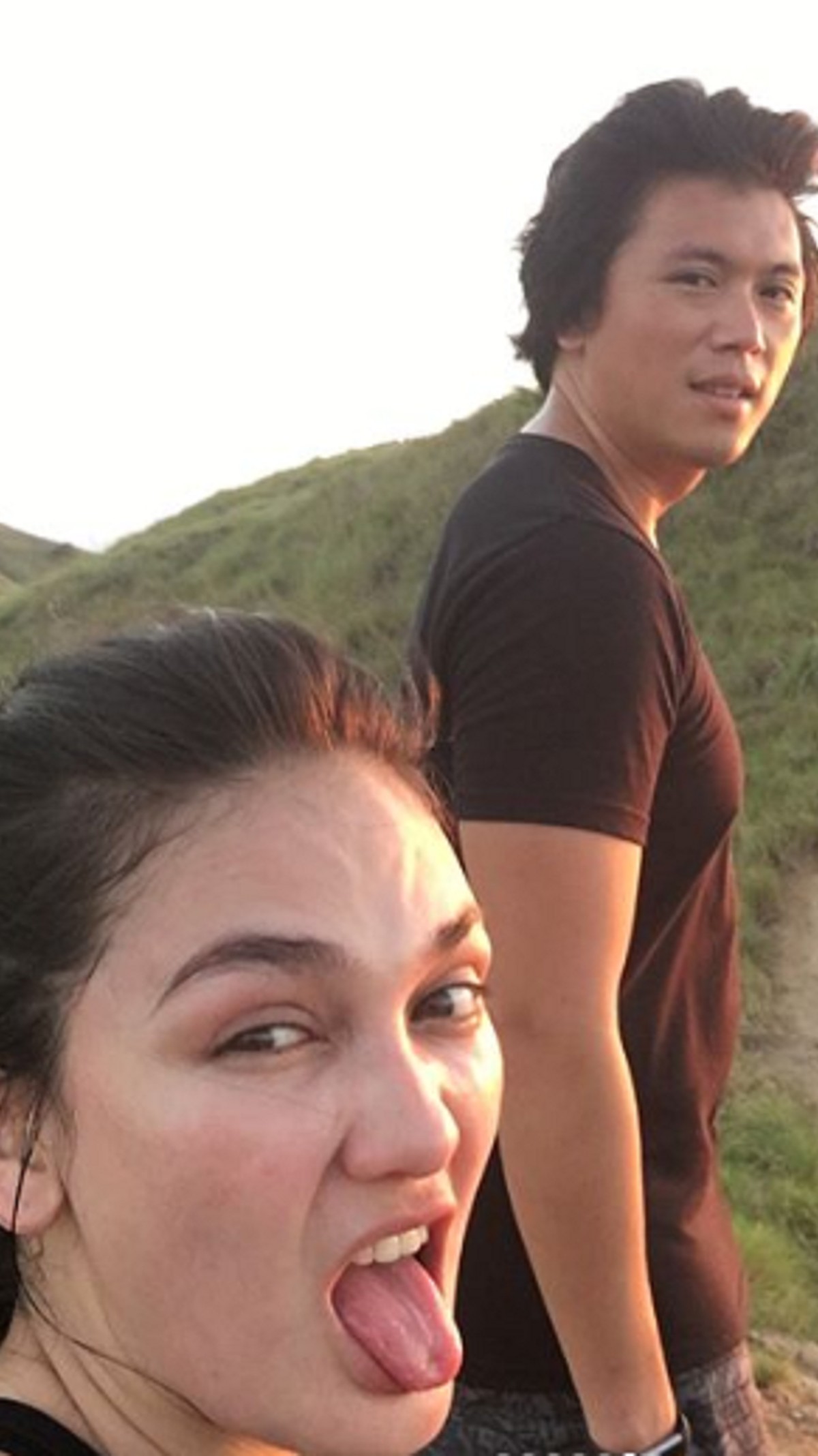 Mengenang lagi lima foto kemesraan Luna Maya dan Reino Barack yang baru saja putus&comma; setelah sekitar lima tahun berpacaran&period;