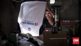 FOTO: Sablon dan Berkah Pesta Demokrasi 2019 Kampanye pemilu yang berlangsung hingga April 2019 menjadi berkah bagi pelaku industri sablon lewat pesanan atribut dari berbagai parpol, caleg, hingga capres.