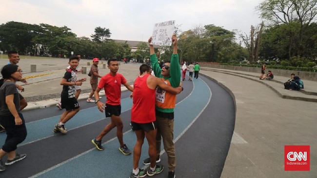 Video Eko Permadi yang menyerukan perdamaian Bobotoh dan The Jakmania dengan melakukan free hug menjadi viral dalam beberapa hari terakhir.