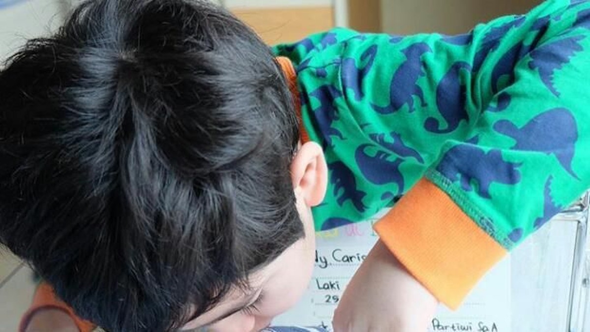 Aktris cantik&comma; Carissa Puteri&comma; baru saja melahirkan anak kedua pada 25 September lalu&period; Insertizen yang penasaran yuk kita intip fotonya&period;