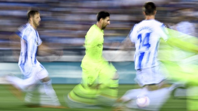 Sedikitnya ada tiga bintang Barcelona yang dianggap punya telepati dengan Lionel Messi untuk membongkar pertahanan lawan di lapangan.