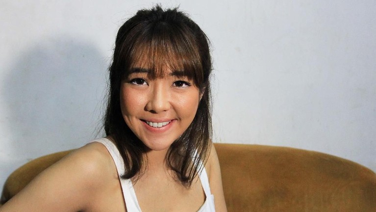 Bentuk tubuh Gisella Anastasia didapat dengan cara olahraga teratur dan diet sehat.