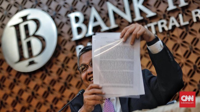 Ekonom LIPI memprediksi BI akan menahan suku bunga acuannya di level 6 persen, meskipun The Fed baru saja mengerek tingkat bunga acuannya.