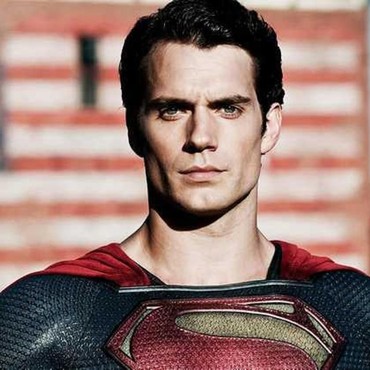 Henry Cavill Disebut akan Kembali Jadi Superman