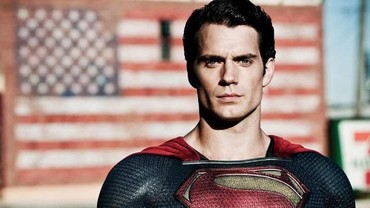 Henry Cavill Disebut akan Kembali Jadi Superman
