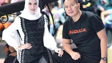 img-title Perceraian Gugur, Vicky & Angel Lelga Masih Sah Suami Istri