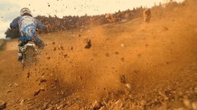 Trik Ringan Ganti Kaki-kaki Skutik Jadi 'Motor Trail'