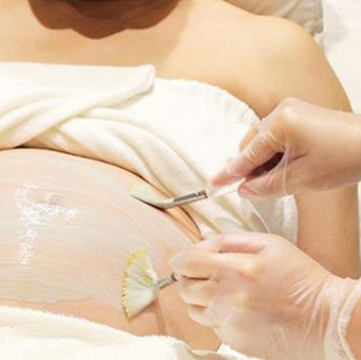 <p>Untuk ibu hamil, tersedia juga facial perut. (Foto: Instagram @spalelalosangeles)</p>