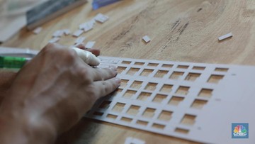 img-title