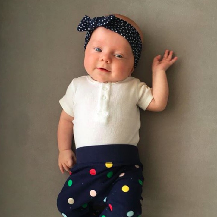 <p>Hmm, siapa yang nggak melting disenyumin gadis cilik kayak gini? (Foto: Instagram/ @marissaln)</p>