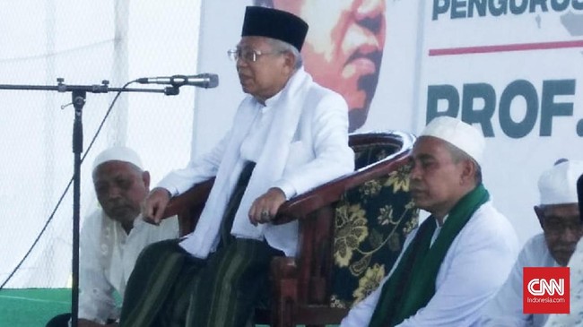 Cawapres nomor urut 1 Ma'ruf Amin akan bersilaturahmi dengan ratusan santri di Madura. Sementara cawapres nomor urut 2 Sandiaga Uno menemui pedagang di Padang.