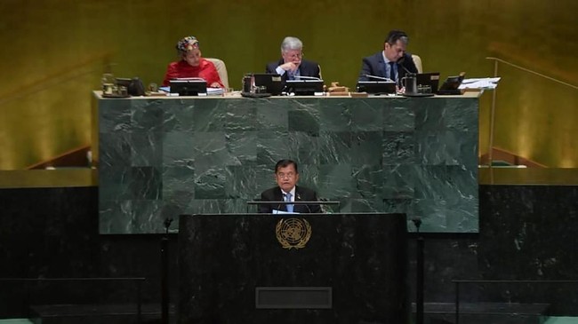 Wakil Presiden Jusuf Kalla menekankan penghormatan kedaulatan negara saat berpidato dalam sidang Majelis Umum PBB di New York, Amerika Serikat, Jumat 27/9).