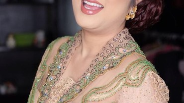 img-title Cara Unik Soimah Tunjukkan Rasa Sayang ke Suami