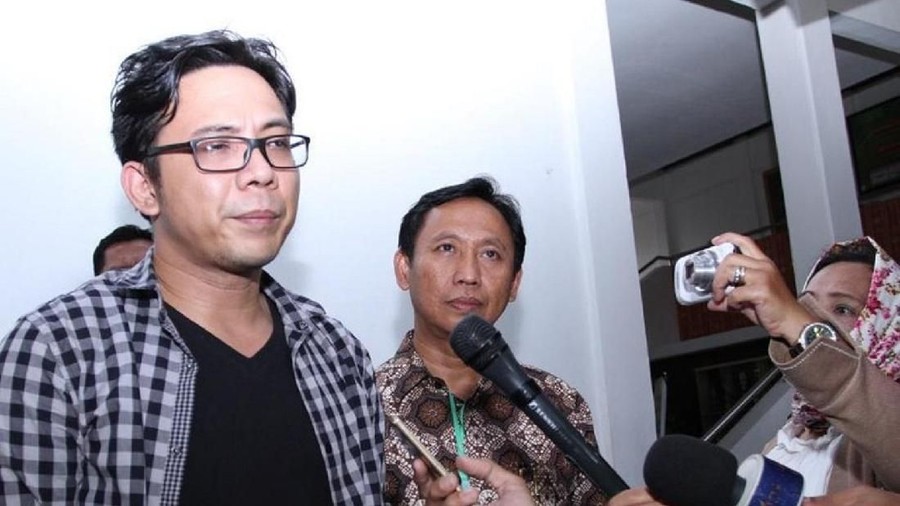 David NOAH Dikabarkan Sudah Temukan Pengganti Gracia Indri David NOAH santer dikabarkan sudah menemukan pengganti mantan istrinya, Gracia Indri.