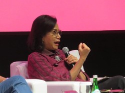 Saat Negara Kurang Anggaran, Sri Mulyani Ngutang ke Ibu-ibu