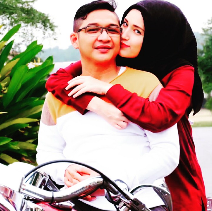 <p>Bahkan tak jarang Pasha 'Ungu' nggombalin sang istri di medsosnya. Termasuk merayu sang istri dengan caranya Dilan, he-he-he. (Foto: Instagram/pashaungu_vm)</p>