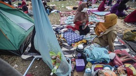 Pengungsi Tsunami di Pandeglang Alami Sesak Napas dan Diare