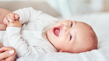 25 Nama Bayi yang Bermakna Cerdas dan Bijak
