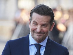 Bradley Cooper Bakal Bintangi Film Biopik Bee Gees?