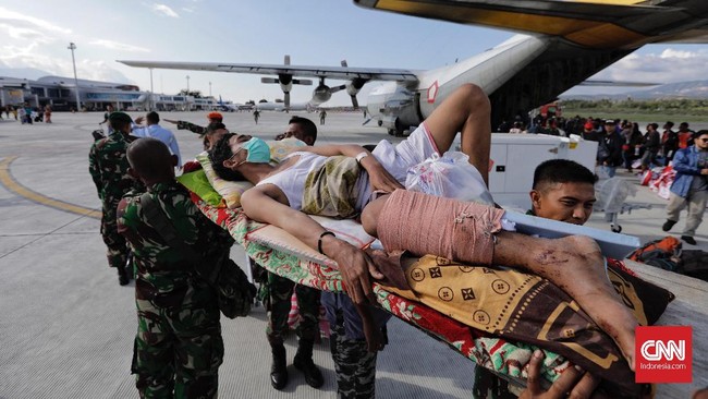 Selain ke Makassar, TNI menerbangkan korban luka gempa dan tsunami di Sulawesi Tengah ke Balikpapan, Kaltim.