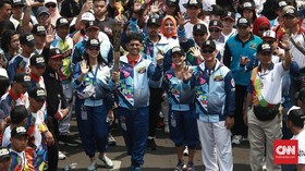 FOTO: Pawai Obor Asian Para Games 2018 Tiba di Jakarta