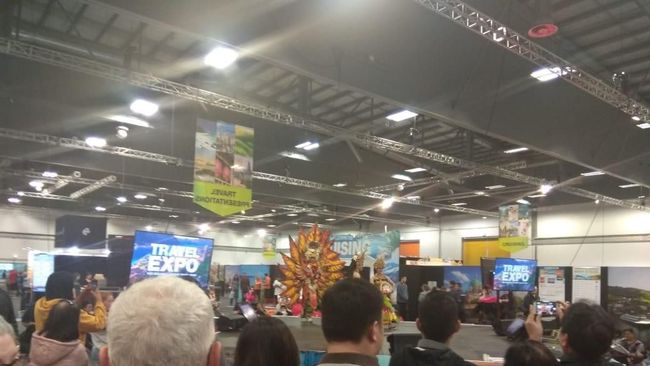 Tepat di depan pintu masuk zona Asia dan Timur Tengah, booth Kementerian Pariwisata versi TTG Asia itu tampil lebih besar dari negara-negara lainnya.
