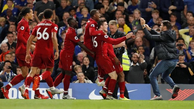 Liverpool secara dramatis bermain imbang 1-1 dengan Chelsea di Stadion Stamford Bridge dalam lanjutan pertandingan Liga Primer Inggris, Sabtu (29/9).