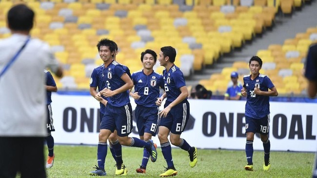 Timnas Indonesia U-16 sudah ditunggu Jepang jika lolos ke semifinal Piala Asia U-16. Shoji Toyama dan kawan-kawan menang 2-1 atas Oman di perempat final.