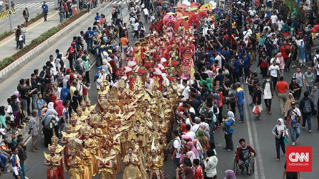 FOTO: Pawai Obor Asian Para Games 2018 Tiba di Jakarta