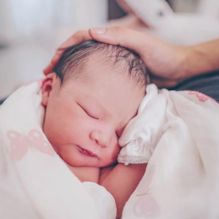 <p>Imut dan menggemaskan banget sih kamu Baby Sea. Sehat selalu ya, Nak. (Foto: Instagram/ @mrssharena)</p>