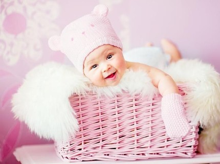 35 Nama Bayi Perempuan yang Cocok Diberikan untuk Anak Pertama